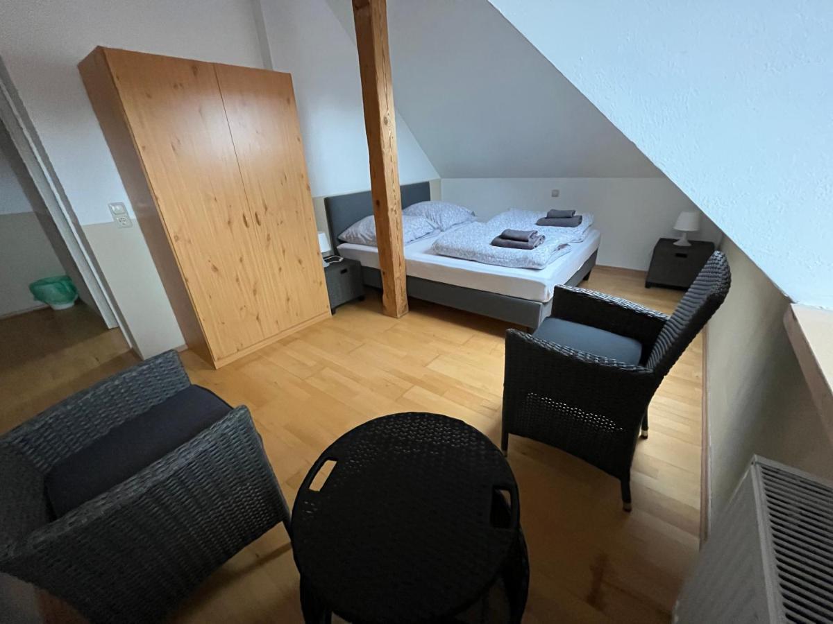 Doppelzimmer, Tv- Bad, Kuehlschrank- Parkplatz-17 Meine Екстериор снимка