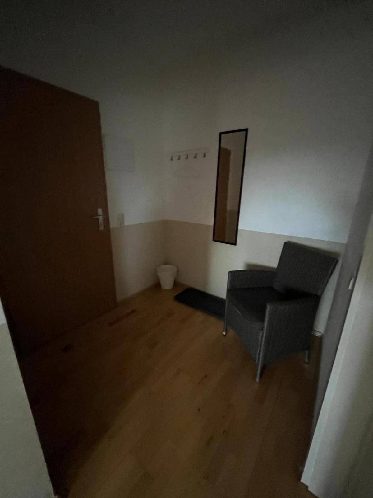 Doppelzimmer, Tv- Bad, Kuehlschrank- Parkplatz-17 Meine Екстериор снимка